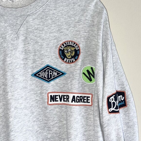 HM Sweatshirt Big Boys Size 14 Embroidered Patches Long Sleeve Crew Neck Gray - Picture 2 of 9